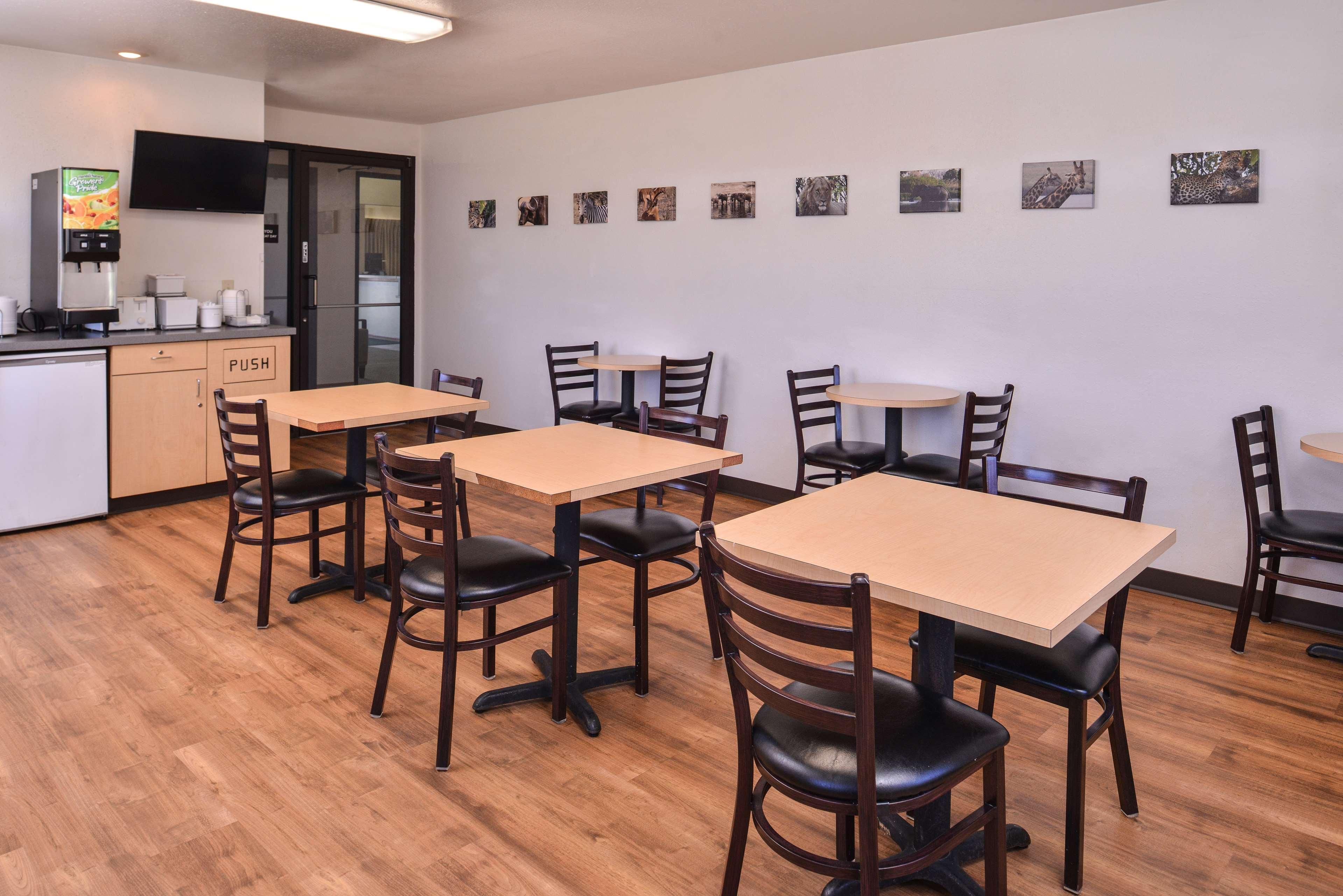 密苏里瓦利美洲最佳价值酒店 Missouri Valley 外观 照片