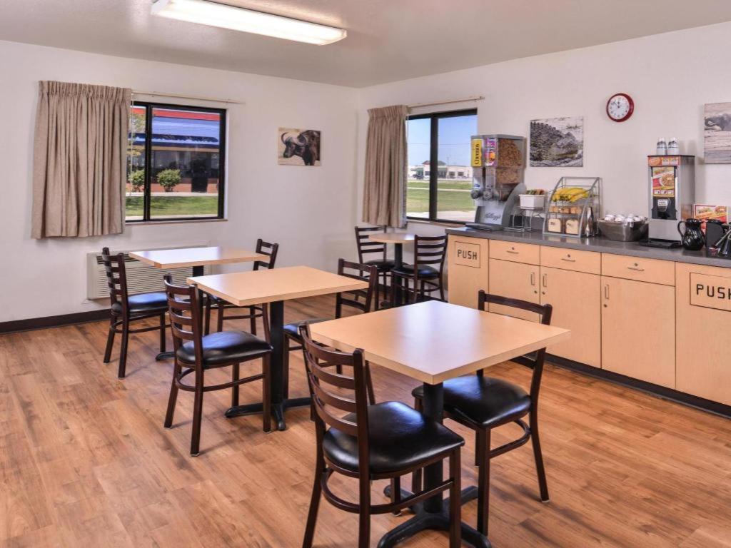 密苏里瓦利美洲最佳价值酒店 Missouri Valley 外观 照片